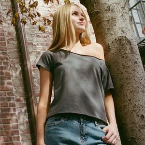 Brandy Melville Off-Shoulder Short Sleeve Tee in Charcoal Gray